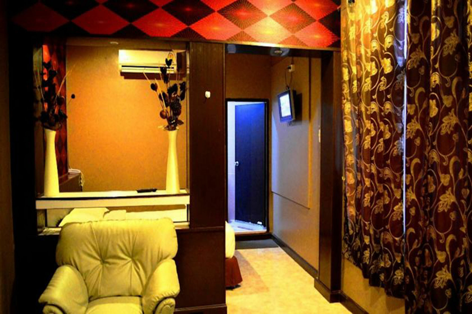 Best Corner Pattaya Luaran gambar