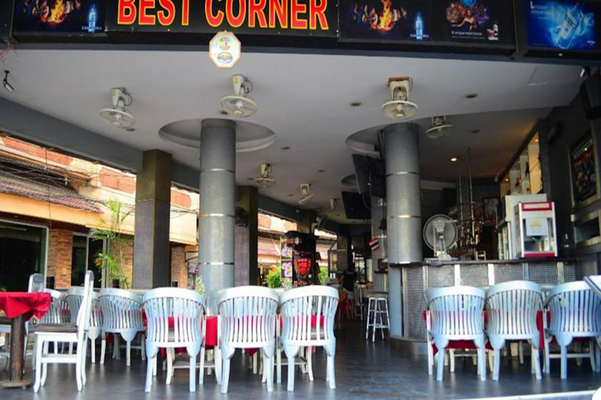Best Corner Pattaya Luaran gambar